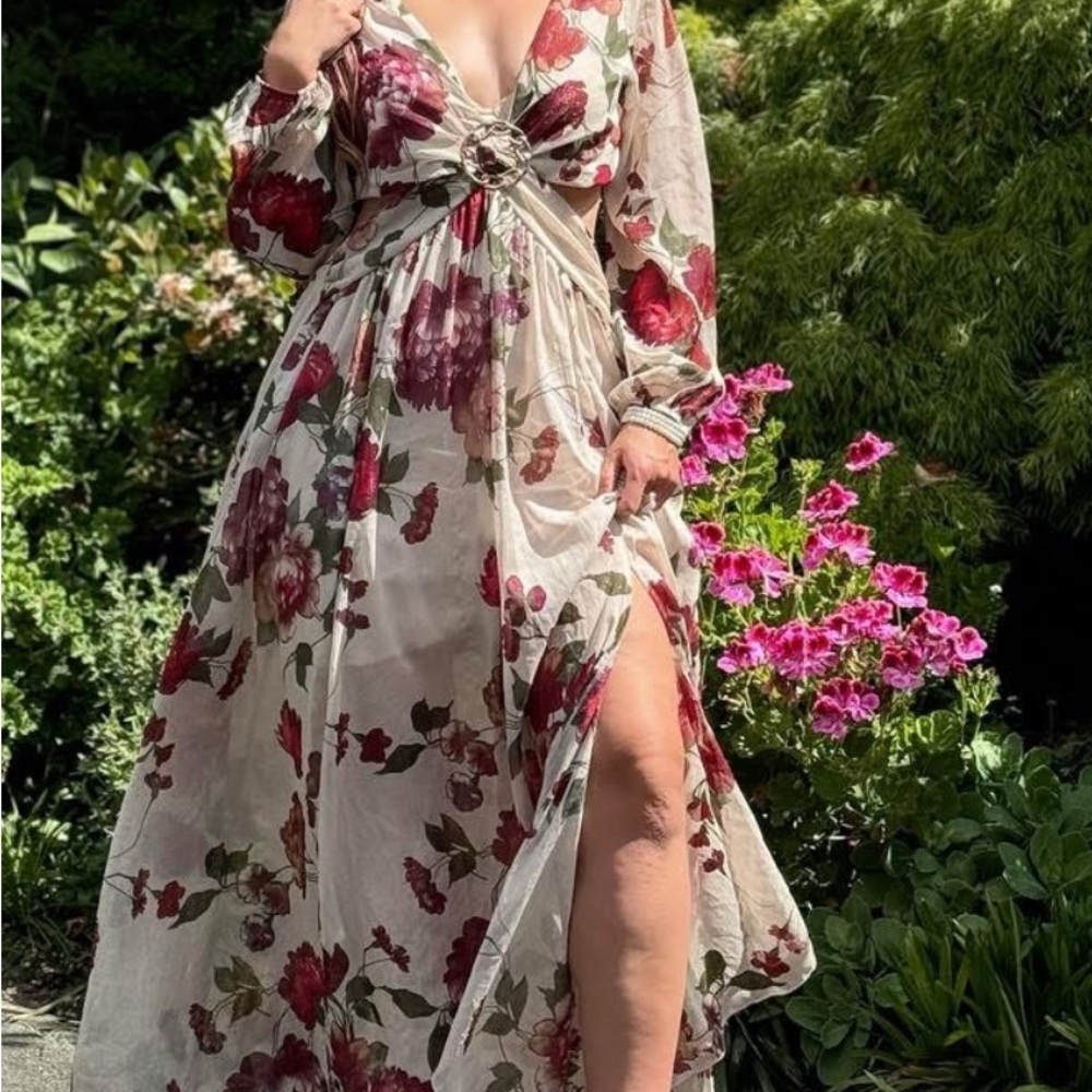 Elegant Floral Long Sleeve Maxi Dress